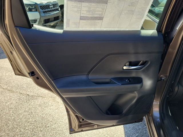 New 2026 Nissan Kicks SR w/ SR Premium Package image 25