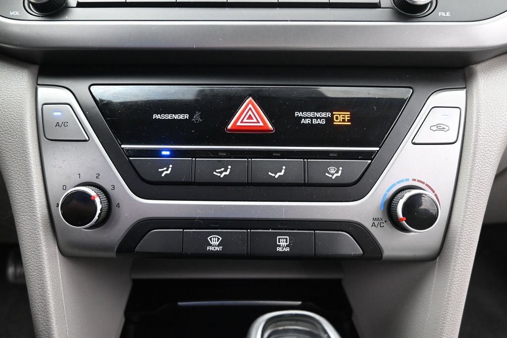 Used 2017 Hyundai Elantra SE FWD image 19