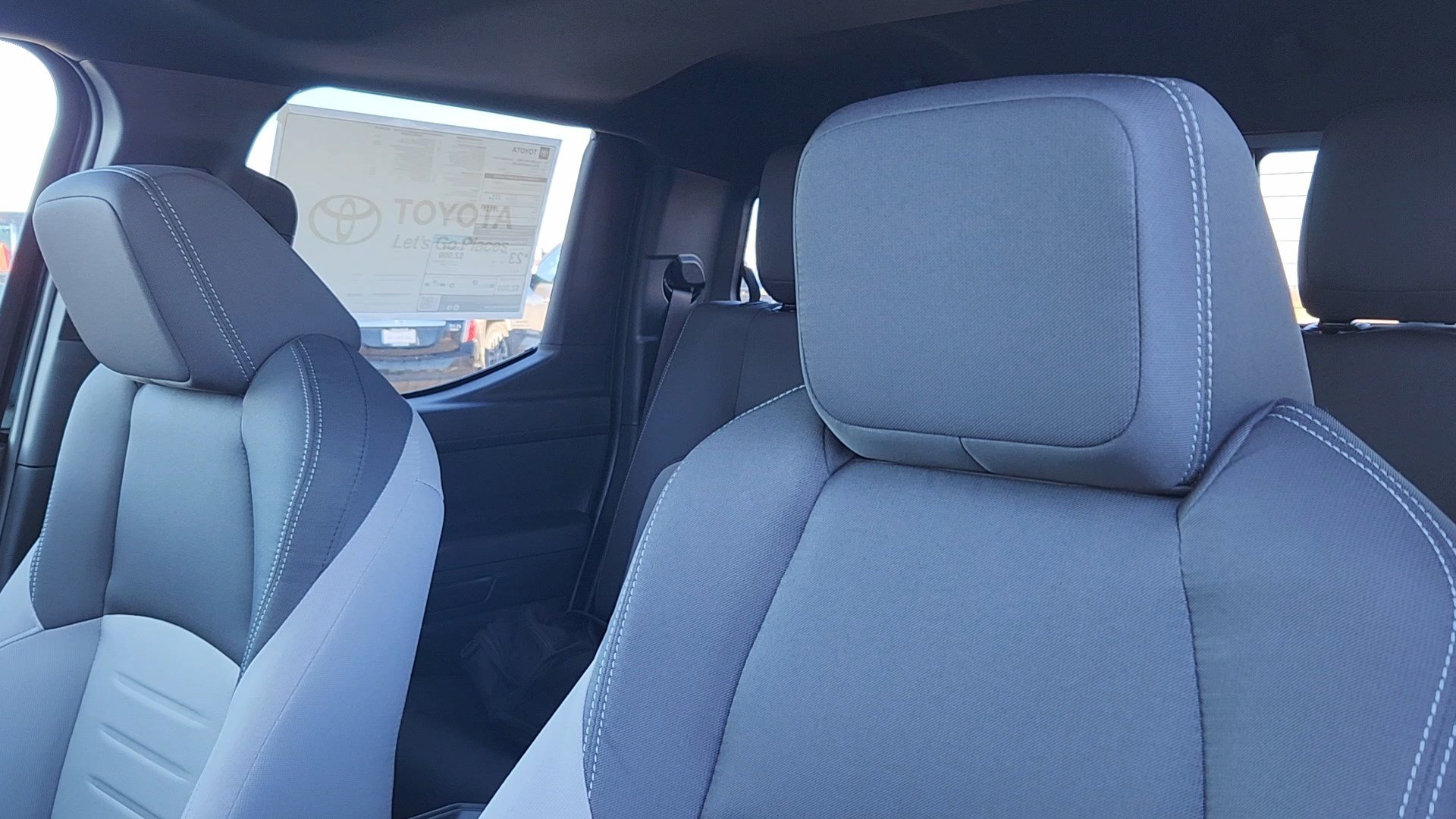 New 2025 Toyota Tacoma TRD Off-Road image 9