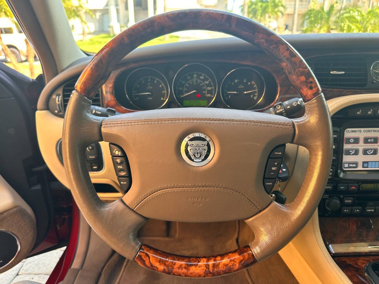 Used 2008 Jaguar XJ8 RWD image 15