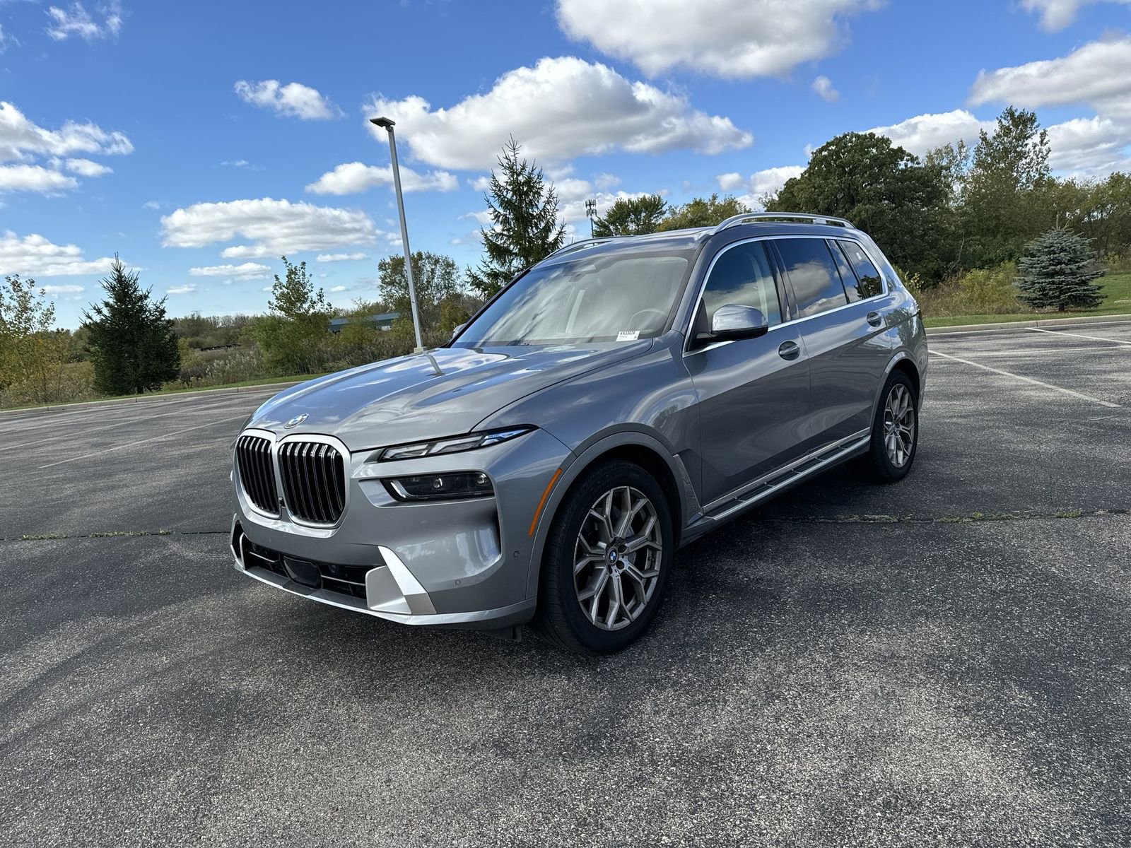 Used 2025 BMW X7 xDrive40i image 2