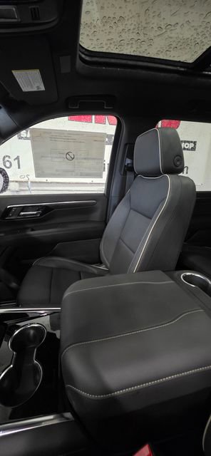 New 2026 Chevrolet Suburban Premier w/ Sun And Tow Package image 22