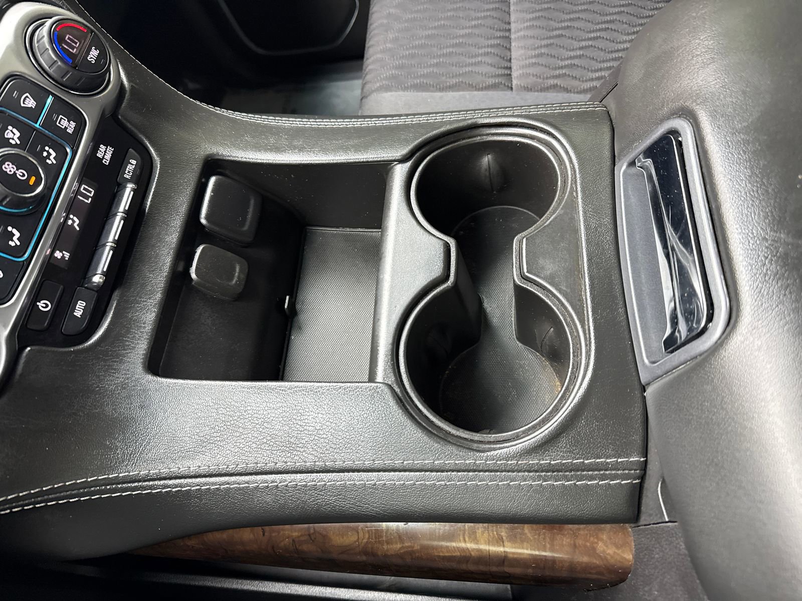Used 2019 Chevrolet Tahoe LS w/ Enhanced Driver Alert Package RWD image 29