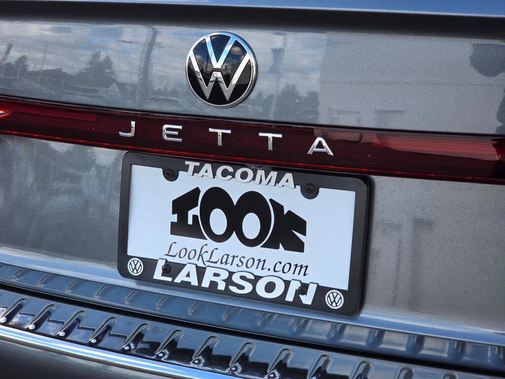 New 2026 Volkswagen Jetta SE FWD image 14