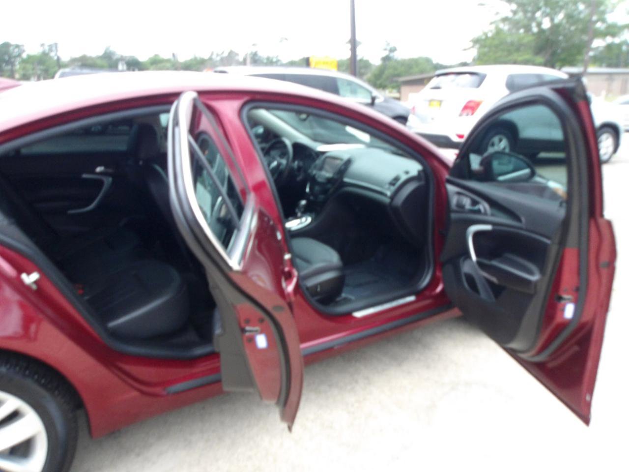 Used 2016 Buick Regal FWD image 6