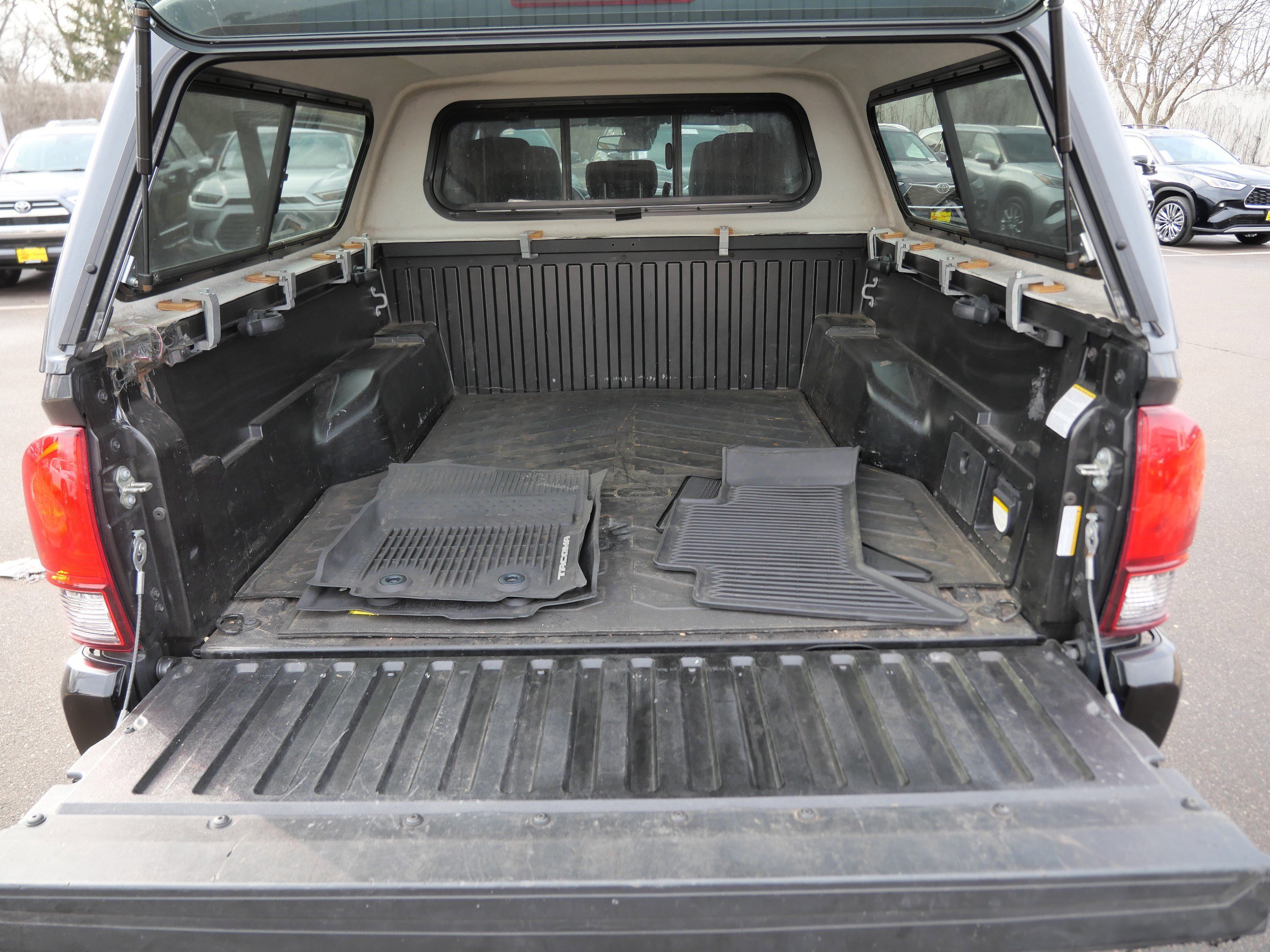 Certified 2019 Toyota Tacoma TRD Off-Road image 19