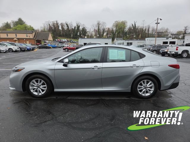 Used 2025 Toyota Camry LE AWD/4WD image 4