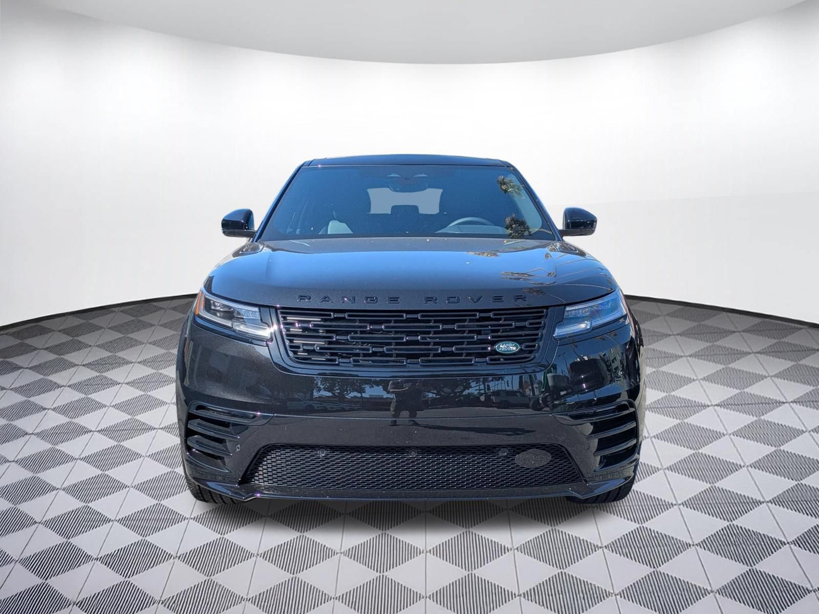 New 2026 Land Rover Range Rover Velar Dynamic SE AWD/4WD image 2