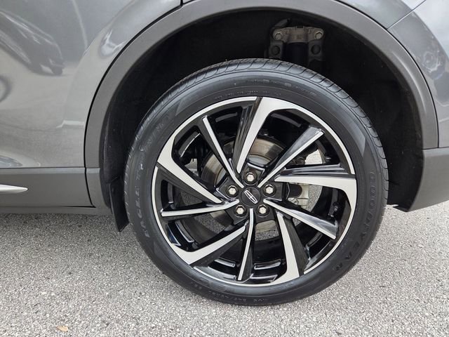 Used 2023 Lincoln Corsair Reserve w/ Equipment Group 201A image 17