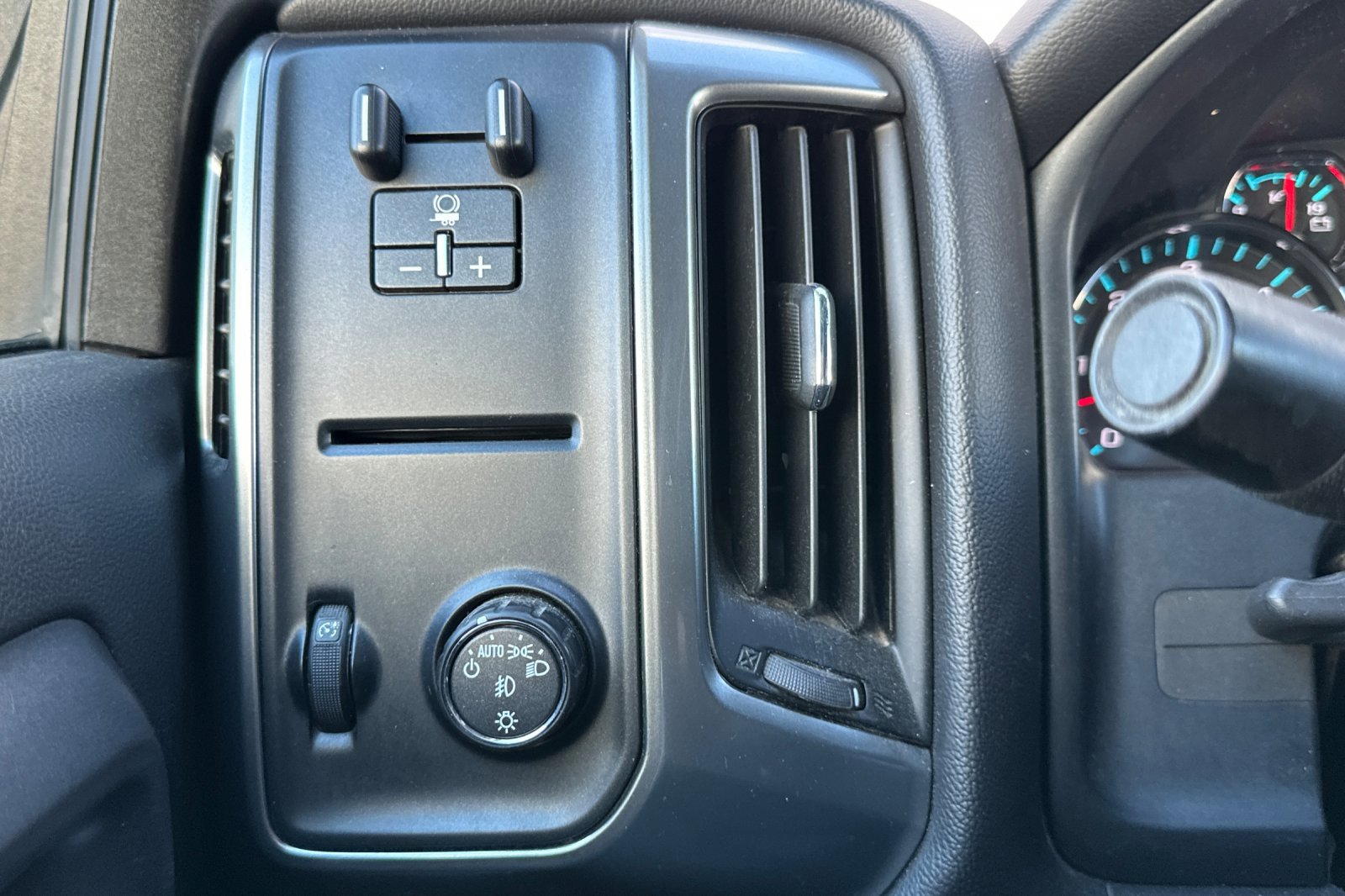 Used 2017 Chevrolet Silverado 1500 LT w/ All Star Edition RWD image 39