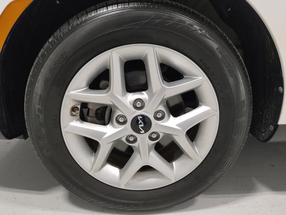 Used 2023 Kia Soul LX w/ LX Technology Package image 31