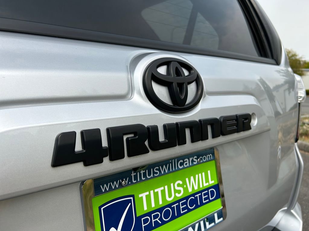 Used 2020 Toyota 4Runner SR5 image 33
