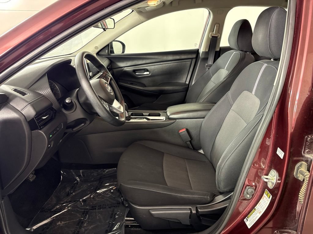 Used 2024 Nissan Sentra SV FWD image 25