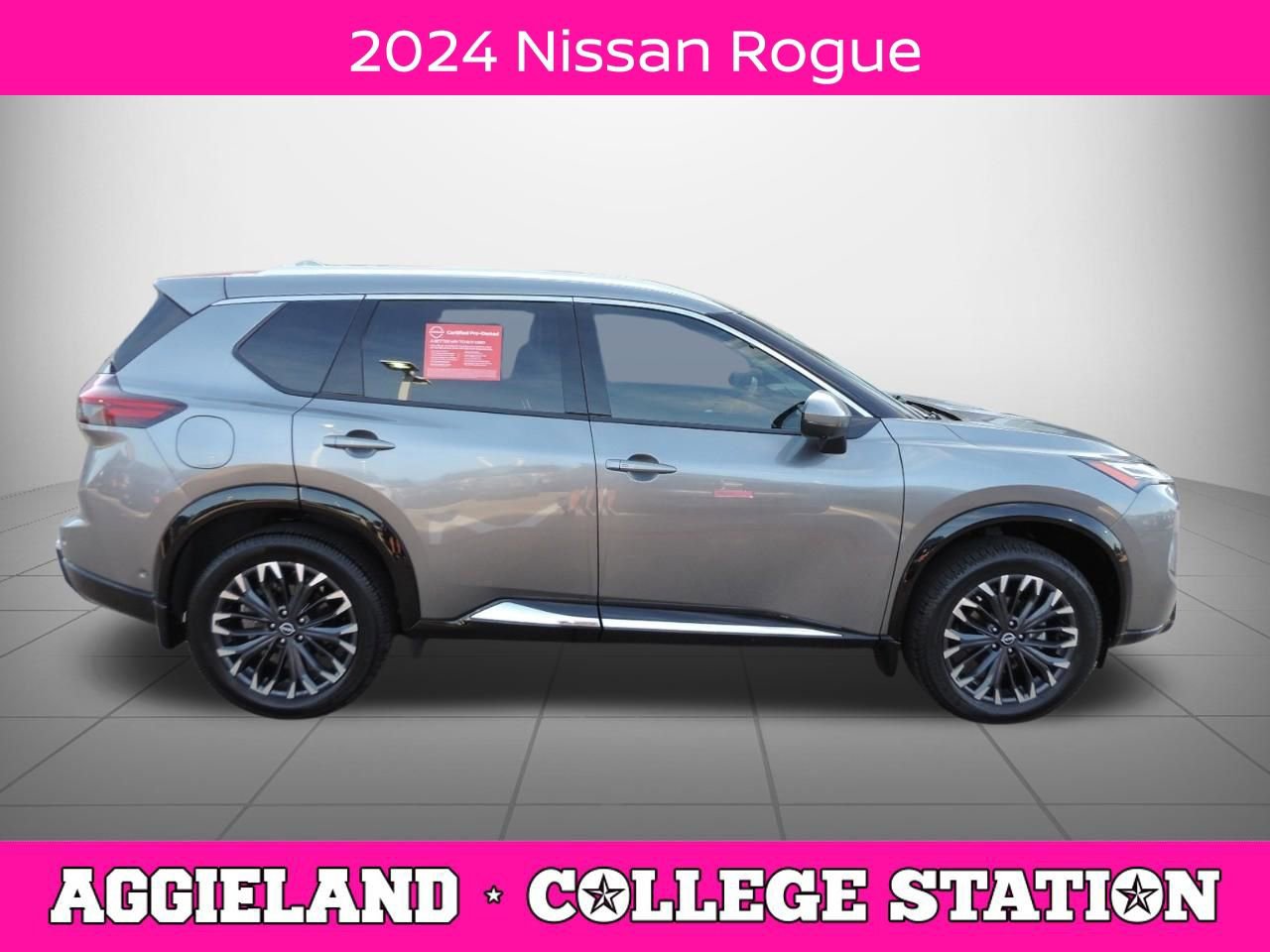 Used 2024 Nissan Rogue Platinum w/ Platinum Premium Package FWD image 2