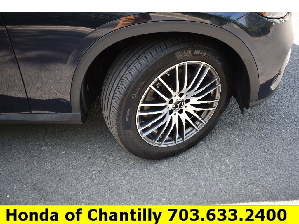 Used 2023 Mercedes-Benz GLC 300 4MATIC image 33