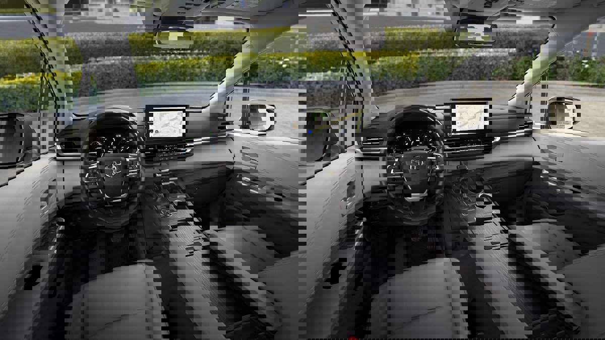 New 2026 Toyota Sienna XLE image 19