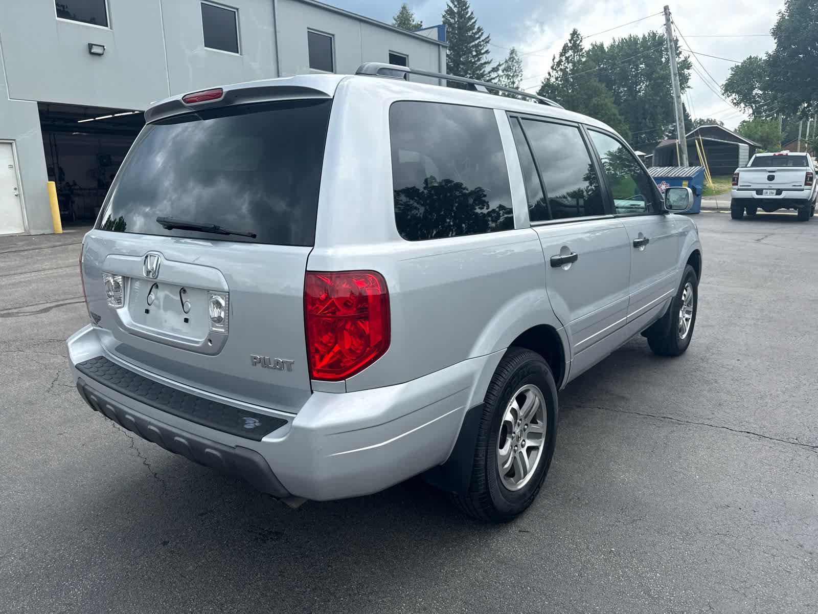 Used 2004 Honda Pilot EX image 3
