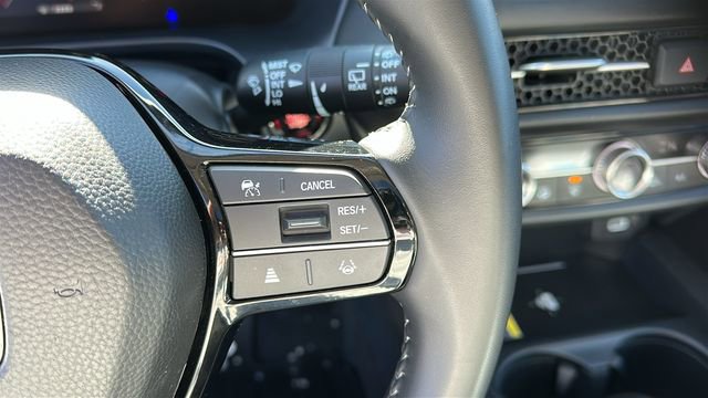 Used 2025 Honda HR-V EX-L image 13