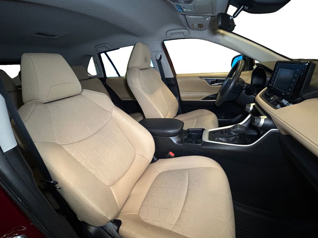 Used 2020 Toyota RAV4 XLE w/ All Weather Liner Package AWD/4WD image 15