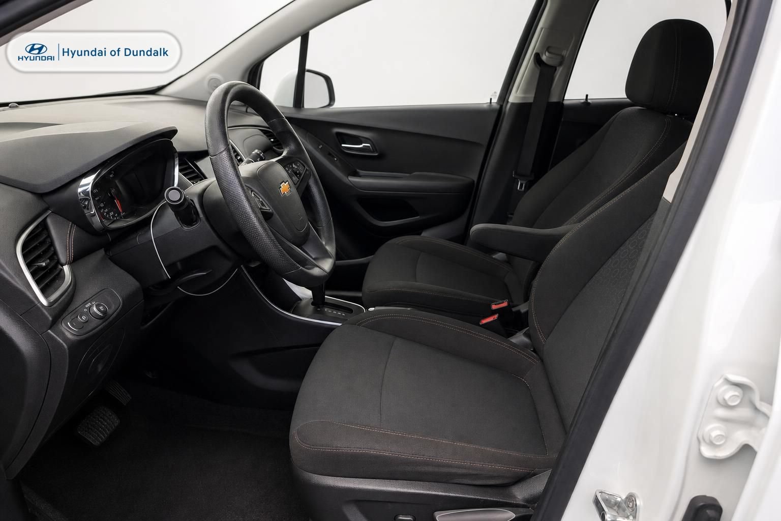 Used 2020 Chevrolet Trax LS w/ Tint and Cruise Package FWD image 6