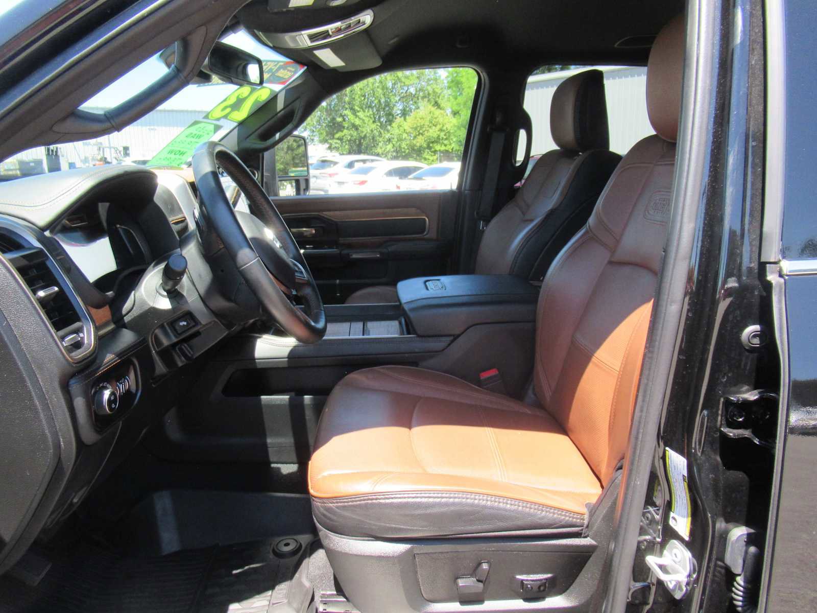 Used 2023 RAM 3500 Limited AWD/4WD image 26