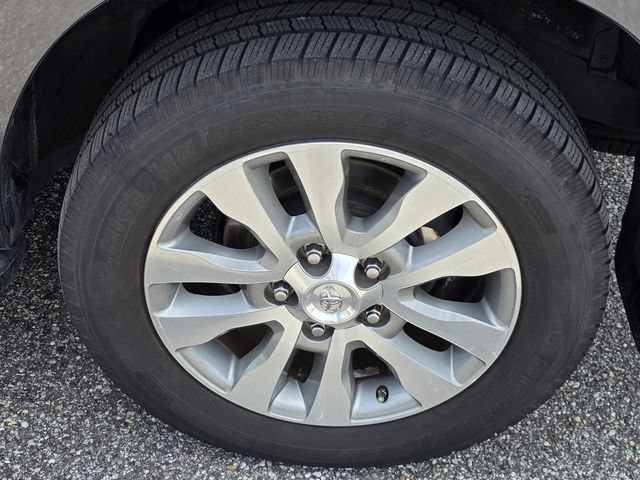 Used 2016 Toyota Sequoia Limited w/ Safety & Convenience Package RWD image 41