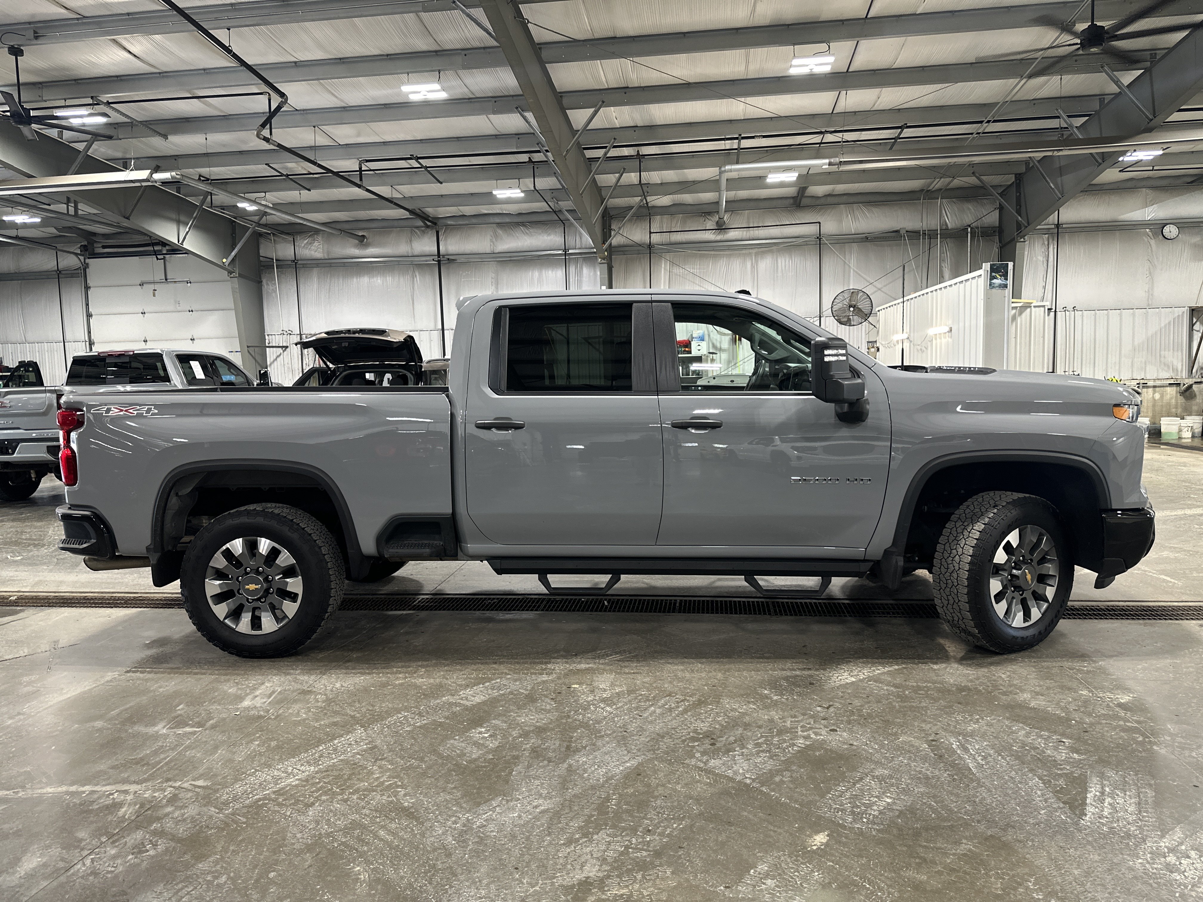 Used 2024 Chevrolet Silverado 2500 Custom w/ Custom Convenience Package AWD/4WD image 2