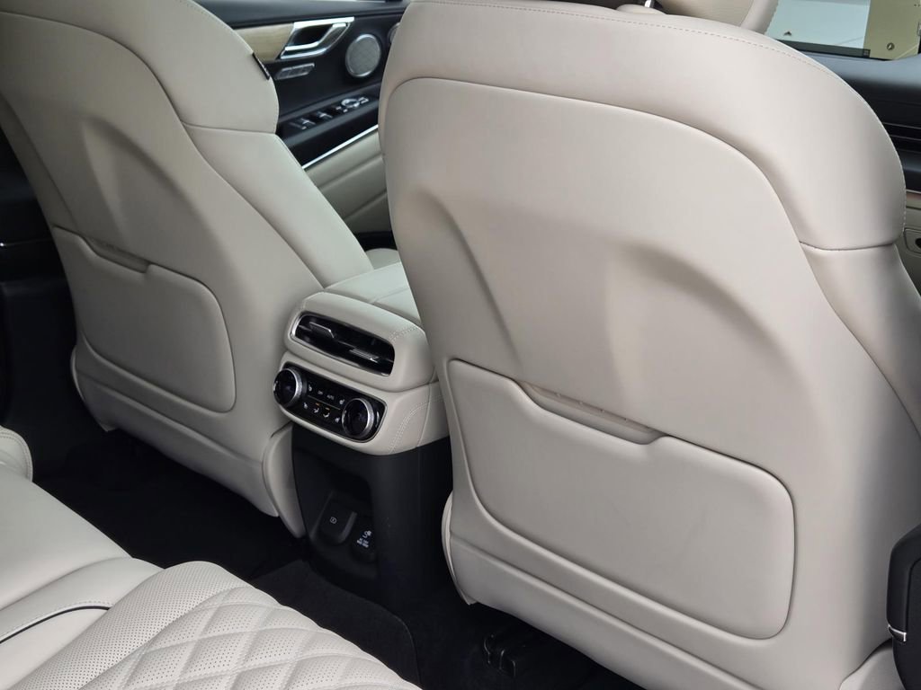 Used 2024 Genesis GV80 3.5T w/ Prestige Package image 28