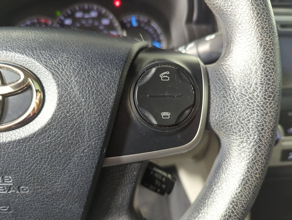 Used 2012 Toyota Camry LE FWD image 27