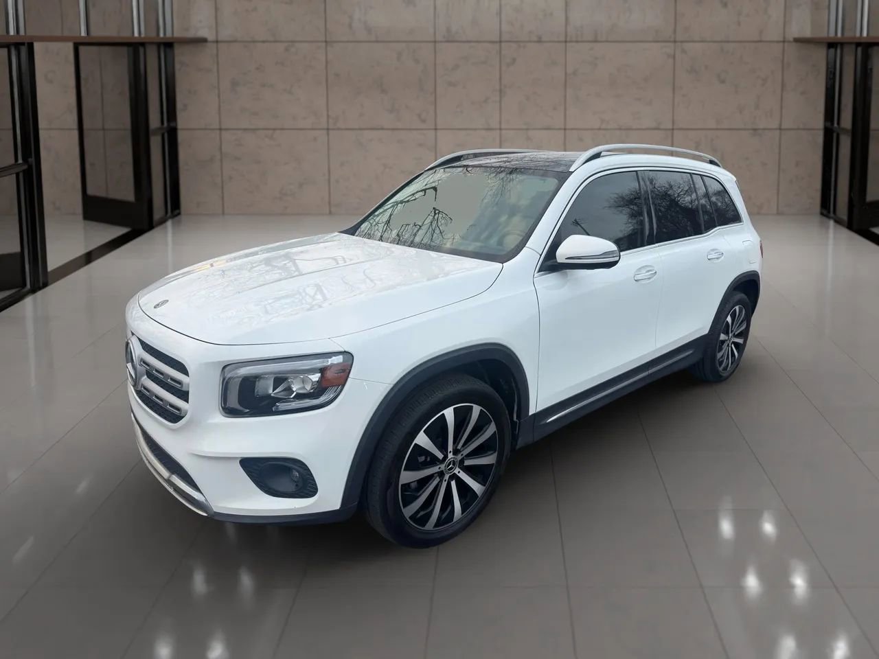 Used 2020 Mercedes-Benz GLB 250 image 9