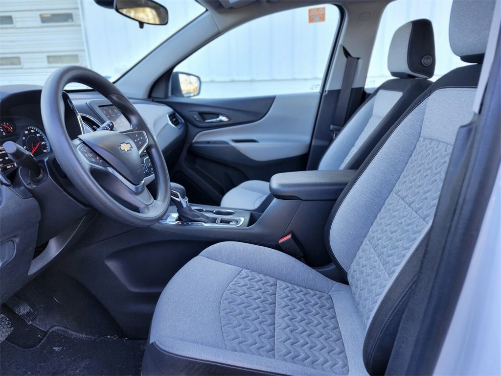 Used 2022 Chevrolet Equinox LS image 13