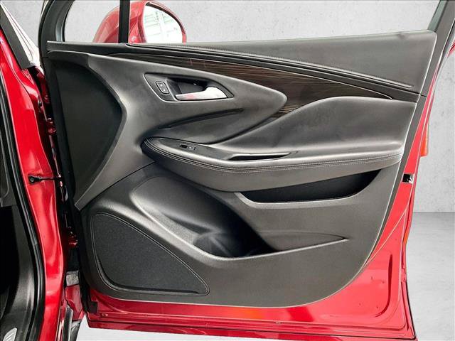 Used 2019 Buick Envision Essence FWD image 19