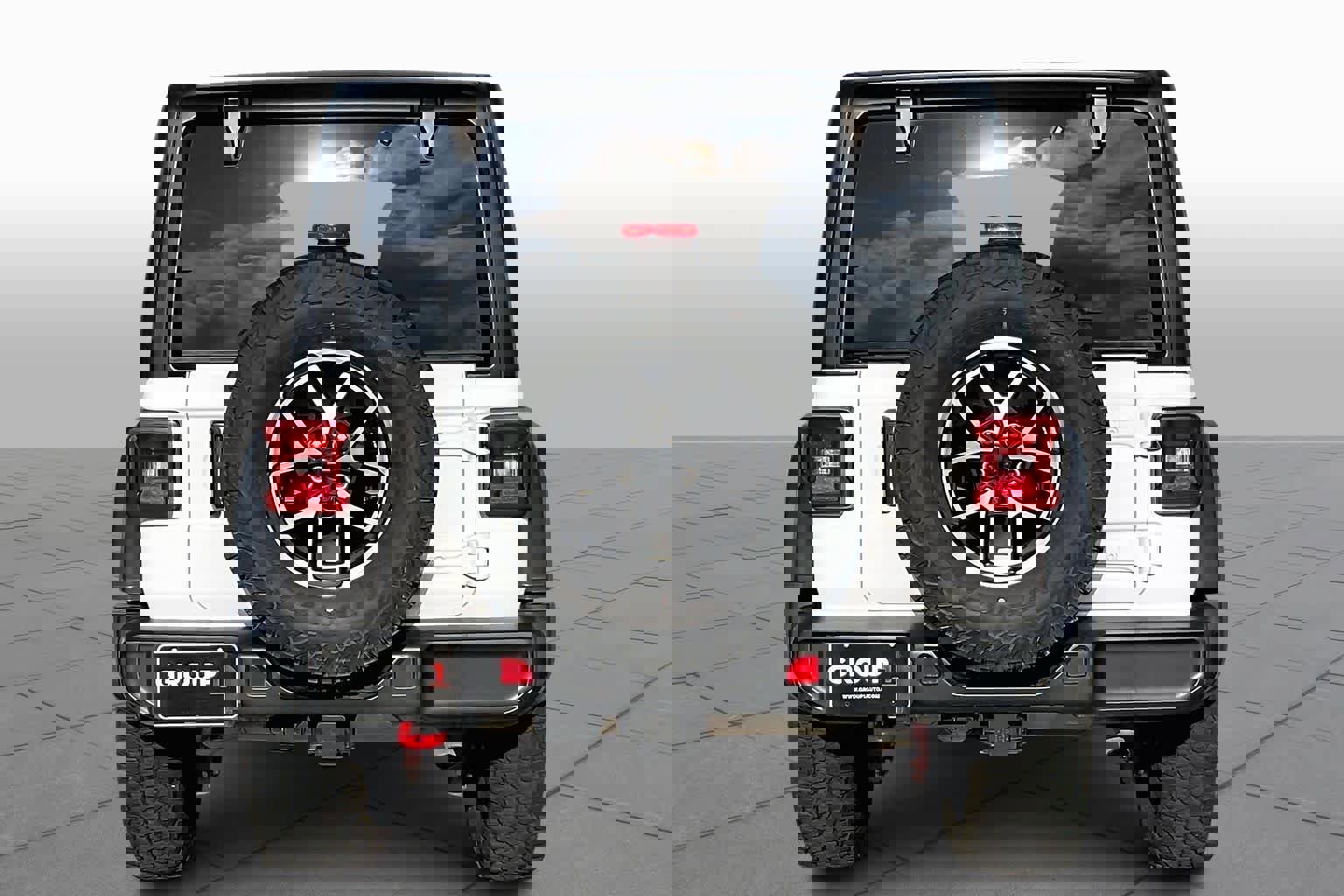 Used 2024 Jeep Wrangler Unlimited Rubicon image 4