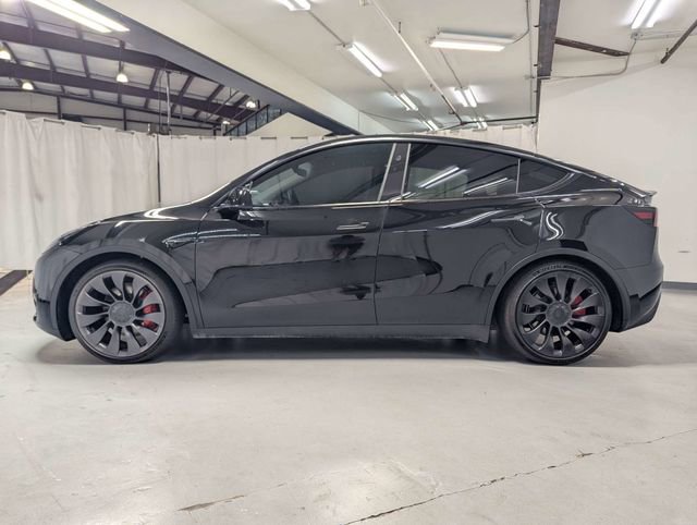 Used 2024 Tesla Model Y Performance image 23
