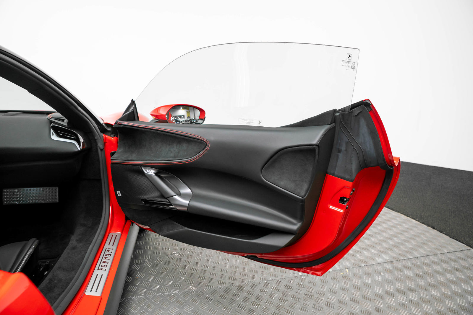 Certified 2022 Ferrari SF90 Stradale image 32