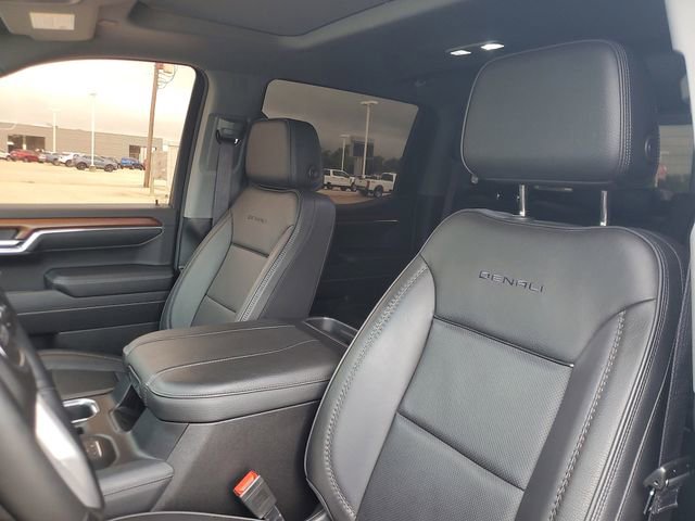 Used 2023 GMC Sierra 1500 Denali w/ Technology Package AWD/4WD image 14