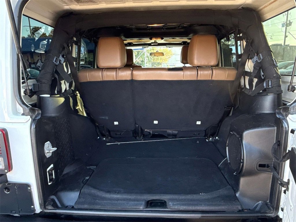 Used 2012 Jeep Wrangler Unlimited Sahara w/ Dual Top Group image 10