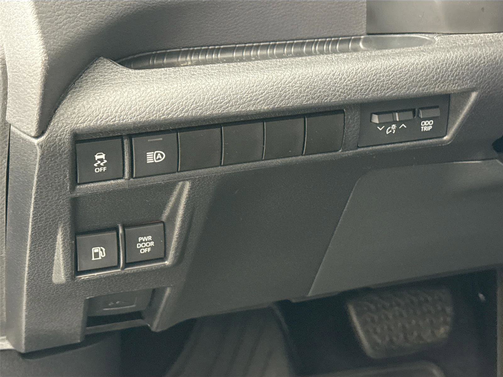 Certified 2022 Toyota Sienna XSE image 16