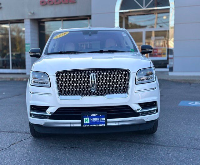 Used 2019 Lincoln Navigator L Reserve AWD/4WD image 9