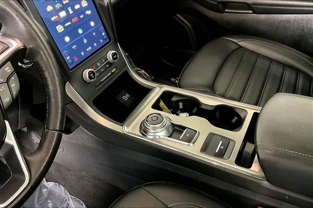 Used 2022 Ford Edge SEL w/ Convenience Package image 17