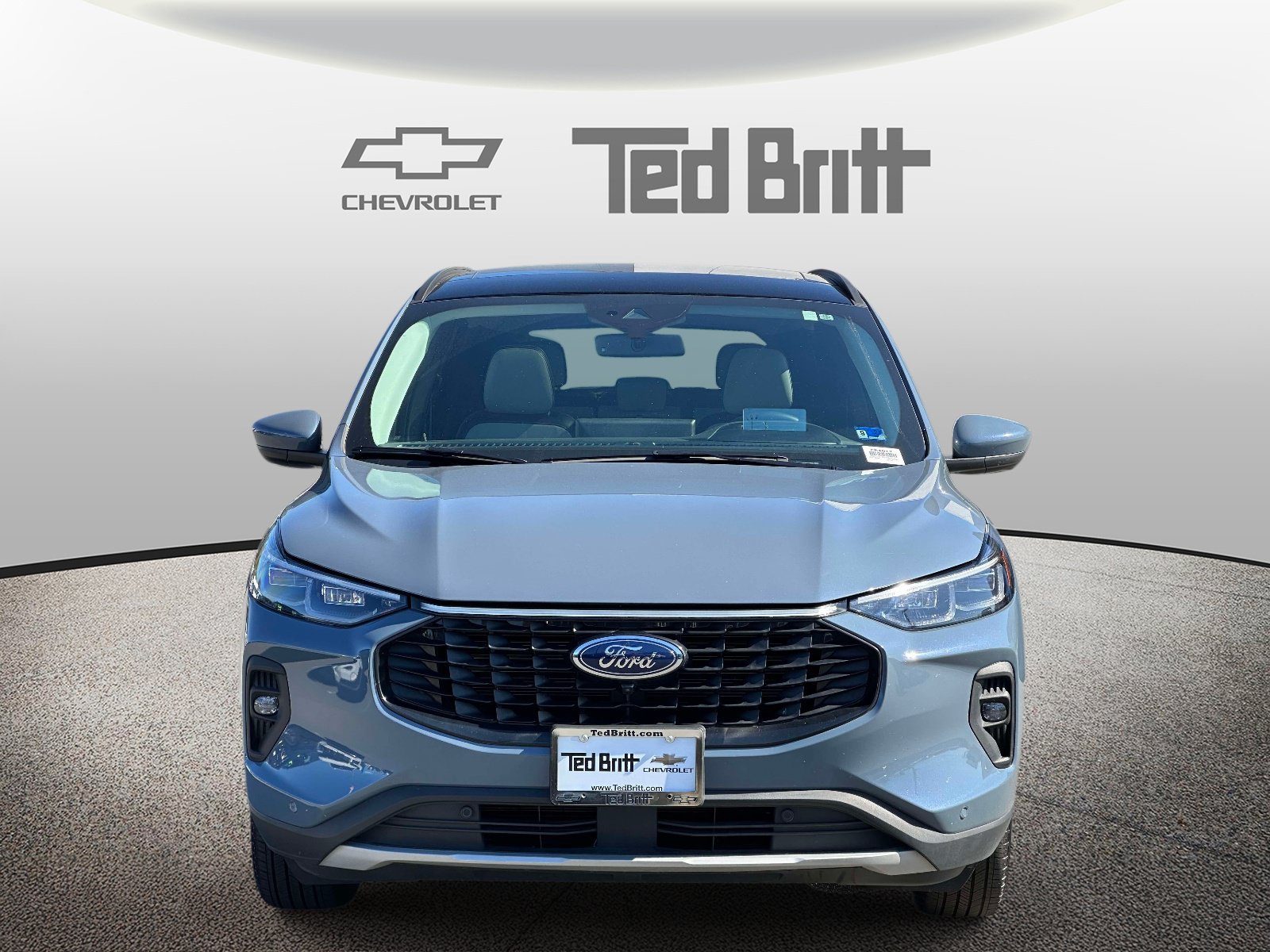 Used 2024 Ford Escape SE w/ PHEV Premium Package FWD image 2