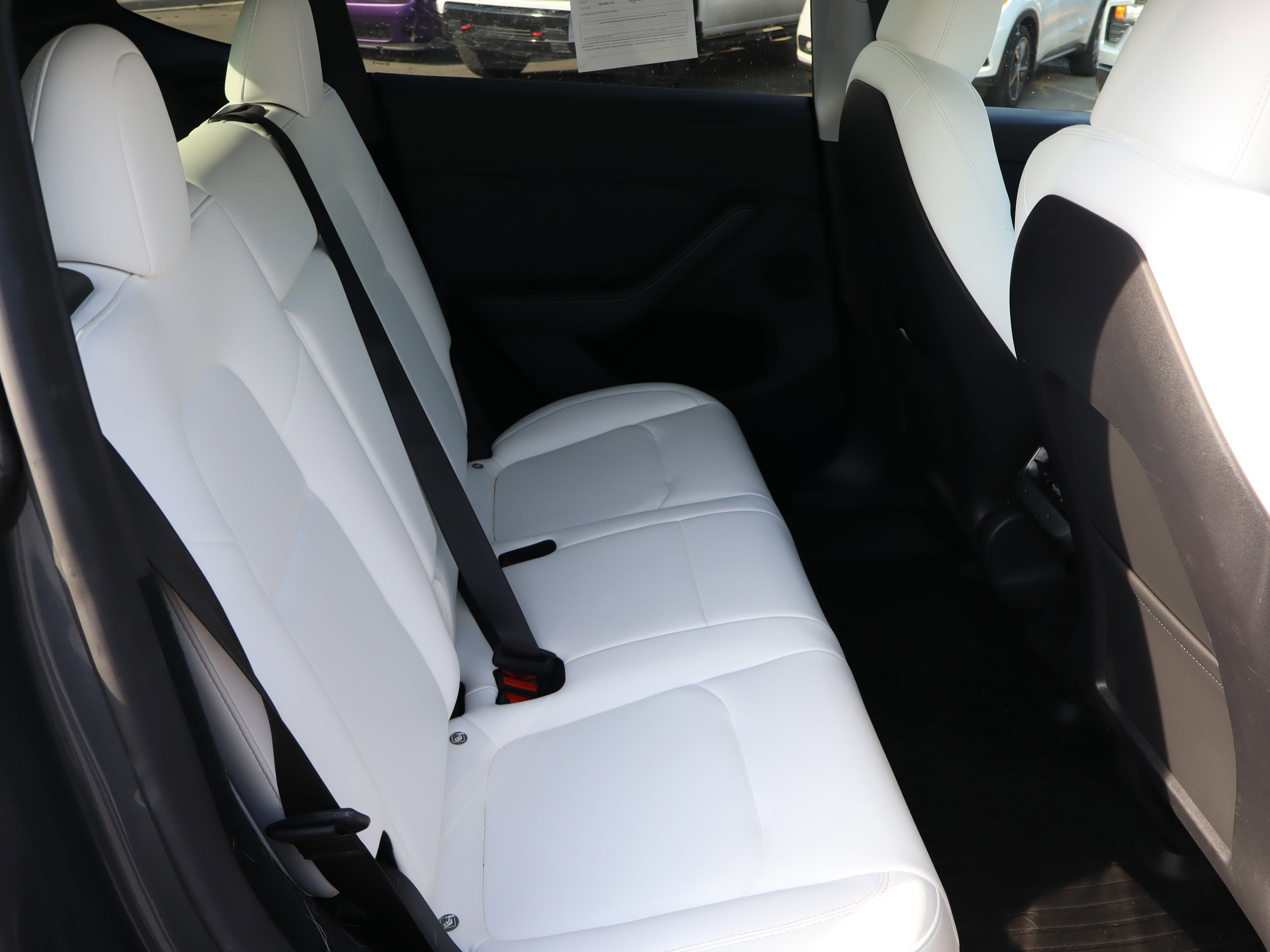 Used 2023 Tesla Model Y AWD image 29