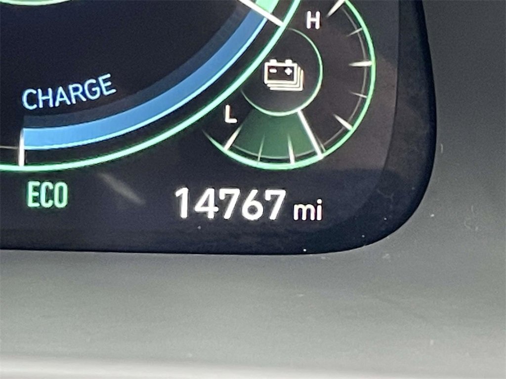 Certified 2023 Hyundai Sonata Limited w/ Cargo Package image 20