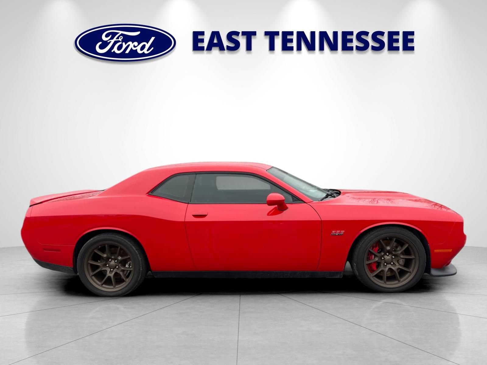 Used 2017 Dodge Challenger SRT w/ Technology Group RWD image 2