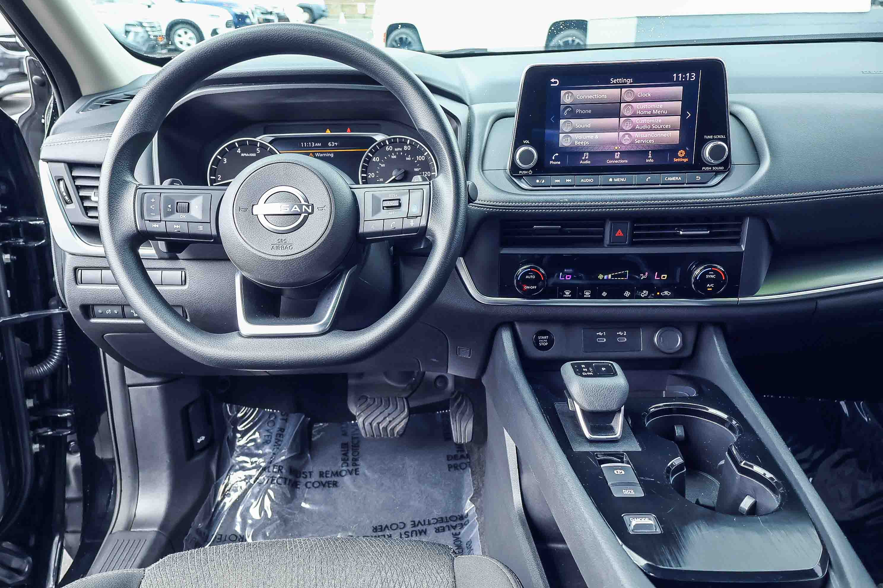 Used 2024 Nissan Rogue SV FWD image 3
