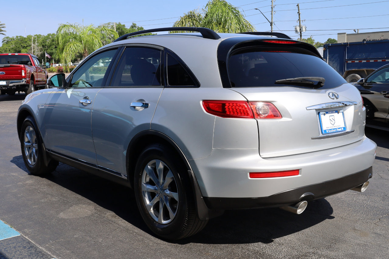 Used 2007 INFINITI FX35 2WD w/ Touring Pkg image 3