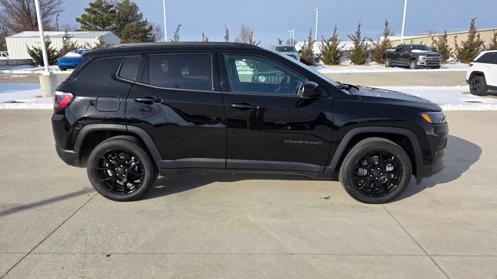 New 2026 Jeep Compass Latitude image 6