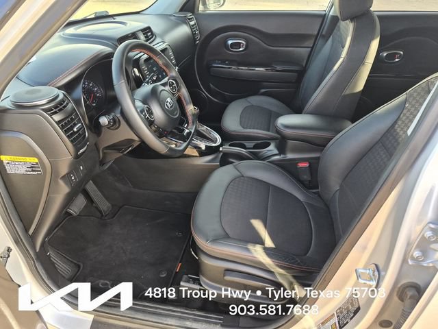 Used 2018 Kia Soul ! FWD image 16