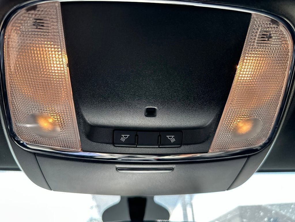 Used 2021 Jeep Grand Cherokee Laredo RWD image 13
