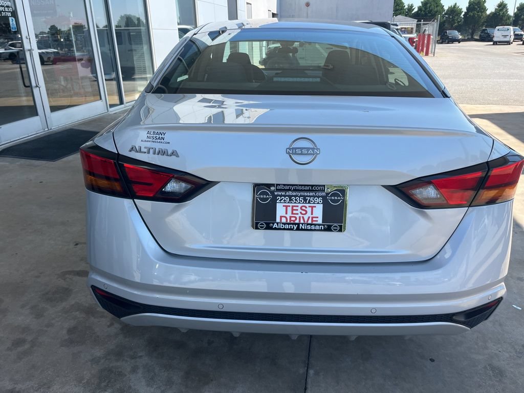 Used 2024 Nissan Altima 2.5 S FWD image 25